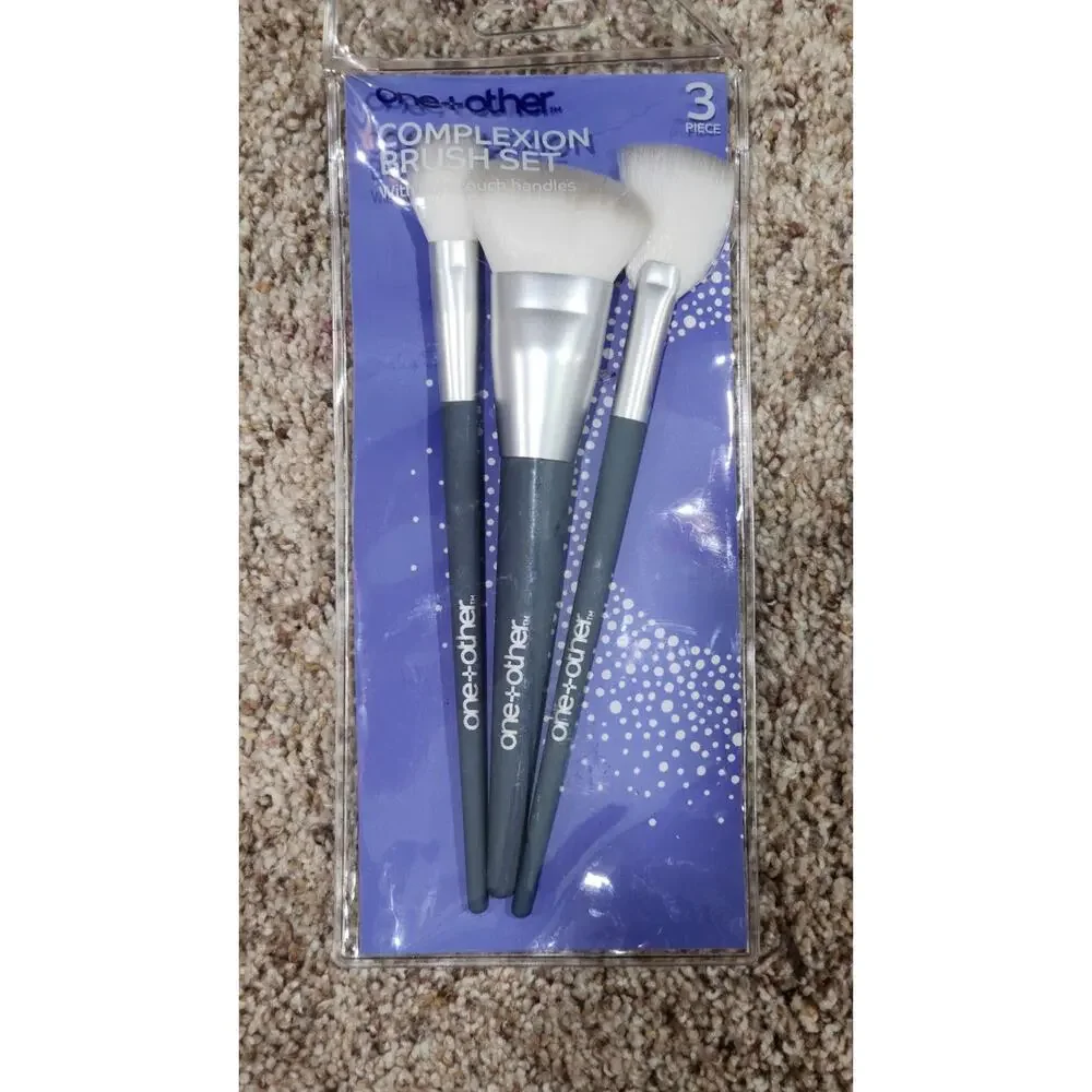 One + Other Complexion 4 pc Makeup Brush Set, New